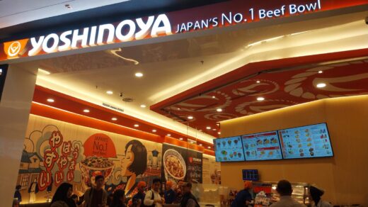 YOSHINOYA MAKANAN TERBAIK DAN TERPOPULER